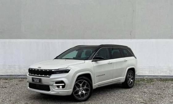 JEEP COMMANDER 1.3 T270 TURBO FLEX OVERLAND AT6 JEEP COMMANDER 1.3 T270 TURBO FLEX OVERLAND AT6